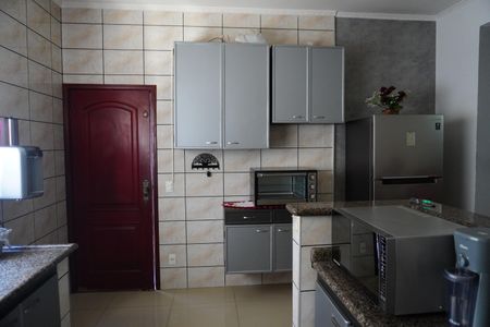Casa para alugar com 196m², 4 quartos e 3 vagasCozinha
