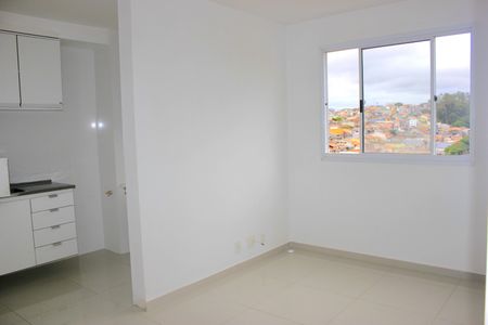 Sala de apartamento para alugar com 2 quartos, 44m² em Jardim Las Vegas, Guarulhos