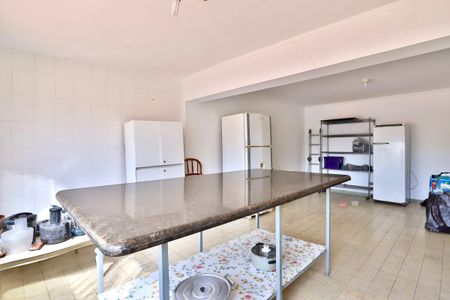 Casa para alugar com 229m², 3 quartos e 4 vagas Casa para alugar com 229m², 3 quartos e 4 vagasÁrea comum - Salão de festas