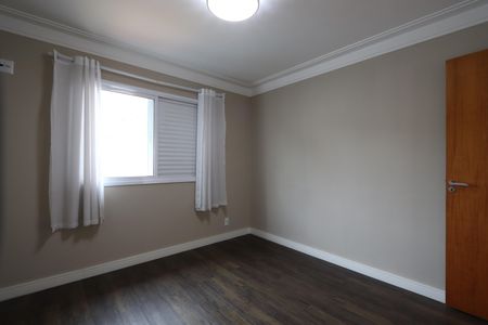 Casa para alugar com 120m², 2 quartos e 2 vagasQuarto 