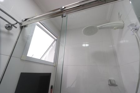 Casa para alugar com 120m², 2 quartos e 2 vagasBanheiro Social