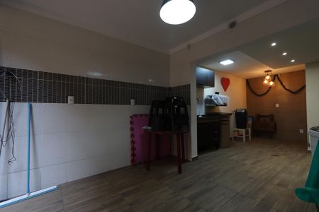 Casa para alugar com 120m², 2 quartos e 2 vagasLavanderia