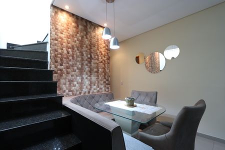 Sala de casa para alugar com 2 quartos, 120m² em Vila Rica, São Paulo