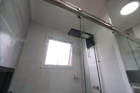 Casa para alugar com 120m², 2 quartos e 2 vagasBanheiro da Suíte