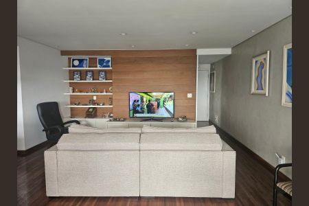 Apartamento à venda com 108m², 3 quartos e 2 vagas Apartamento à venda com 108m², 3 quartos e 2 vagasSala de Estar