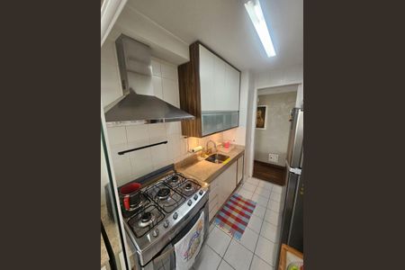 Apartamento à venda com 108m², 3 quartos e 2 vagas Apartamento à venda com 108m², 3 quartos e 2 vagasCozinha