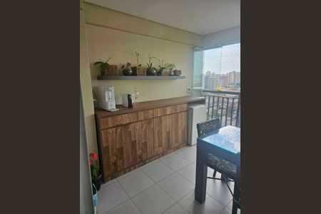 Apartamento à venda com 108m², 3 quartos e 2 vagas Apartamento à venda com 108m², 3 quartos e 2 vagasSacada