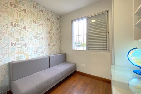 Apartamento à venda com 106m², 3 quartos e 2 vagasQuarto 
