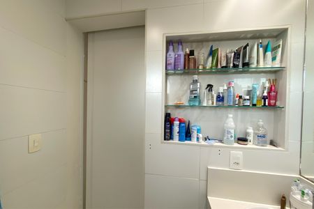 Apartamento à venda com 106m², 3 quartos e 2 vagasBanheiro da Suíte