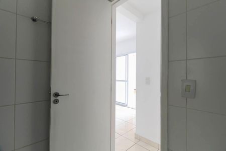 Apartamento à venda com 74m², 3 quartos e 1 vaga Apartamento à venda com 74m², 3 quartos e 1 vagaBanheiro