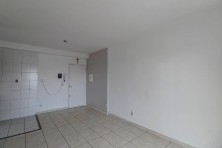 Sala de apartamento à venda com 3 quartos, 74m² em Vila Macedópolis, São Paulo