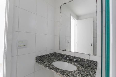 Apartamento à venda com 74m², 3 quartos e 1 vaga Apartamento à venda com 74m², 3 quartos e 1 vagaBanheiro da Suíte