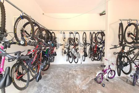 Apartamento à venda com 74m², 3 quartos e 1 vaga Apartamento à venda com 74m², 3 quartos e 1 vagaBicicletario