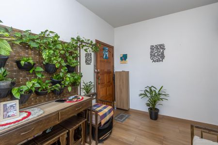 Sala de apartamento à venda com 2 quartos, 72m² em São Tomaz, Belo Horizonte