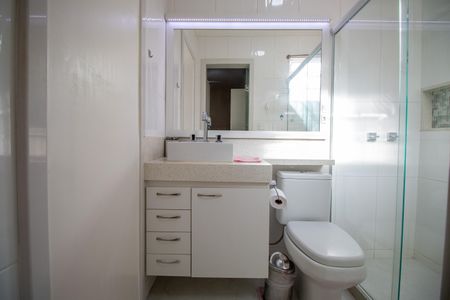 Apartamento à venda com 94m², 3 quartos e sem vagaBanheiro da Suíte 2