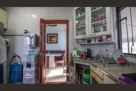 Apartamento à venda com 94m², 3 quartos e sem vagaCozinha