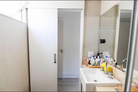 Apartamento à venda com 105m², 3 quartos e 1 vagaBanheiro da Suíte