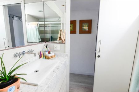 Apartamento à venda com 105m², 3 quartos e 1 vagaBanheiro Social