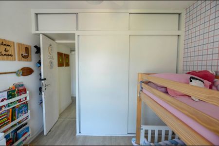 Apartamento à venda com 105m², 3 quartos e 1 vagaQuarto