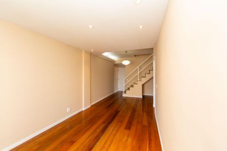 Apartamento para alugar com 150m², 3 quartos e 2 vagasSala