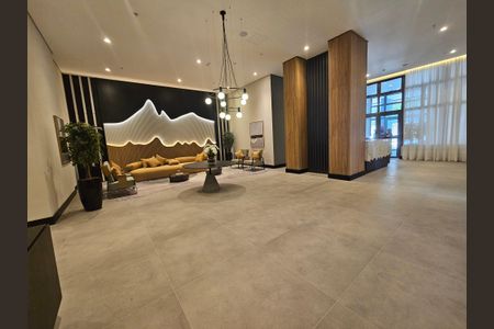 Studio à venda com 28m², 1 quarto e sem vaga Studio à venda com 28m², 1 quarto e sem vagaHall social