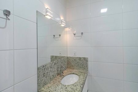 Apartamento à venda com 247m², 4 quartos e 2 vagasBanheiro social 