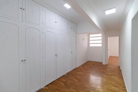 Apartamento à venda com 247m², 4 quartos e 2 vagasCloset da suíte