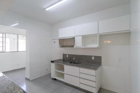 Apartamento à venda com 247m², 4 quartos e 2 vagasCozinha