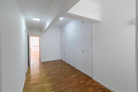 Apartamento à venda com 247m², 4 quartos e 2 vagasCloset da suíte