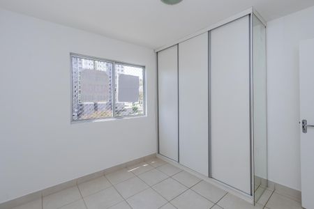 Apartamento à venda com 75m², 3 quartos e 2 vagas Apartamento à venda com 75m², 3 quartos e 2 vagasSuíte