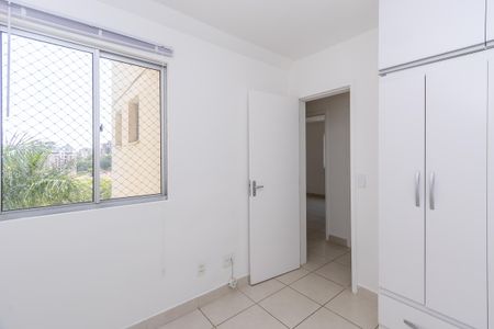 Apartamento à venda com 75m², 3 quartos e 2 vagas Apartamento à venda com 75m², 3 quartos e 2 vagasQuarto 2