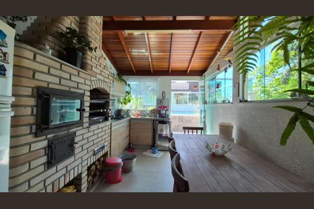 Apartamento à venda com 110m², 2 quartos e 2 vagasCobertura