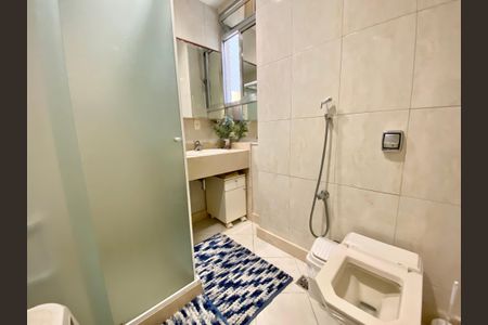 Apartamento para alugar com 250m², 3 quartos e sem vagaBanheiro 2