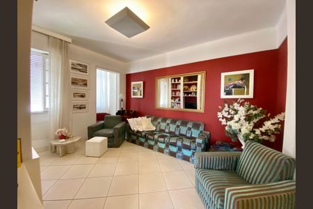 Apartamento para alugar com 250m², 3 quartos e sem vagaSala de tv