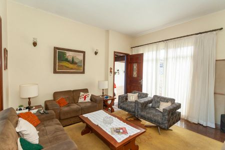 Casa à venda com 190m², 3 quartos e 4 vagasSala