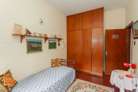 Casa à venda com 190m², 3 quartos e 4 vagasQuarto 2