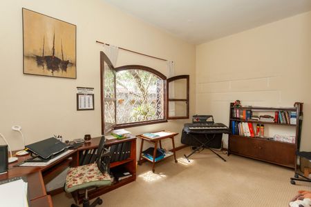 Quarto  de casa à venda com 3 quartos, 190m² em Vila Campo Grande, São Paulo