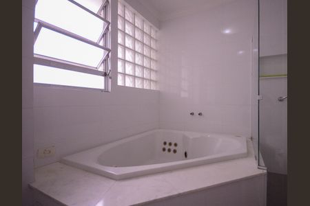 Apartamento à venda com 179m², 3 quartos e 1 vagaBanheiro da Suite