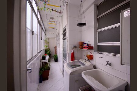 Apartamento à venda com 179m², 3 quartos e 1 vagaÁrea de Serviço