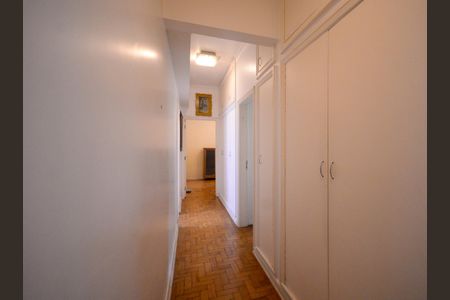 Apartamento à venda com 179m², 3 quartos e 1 vagaCorredor 