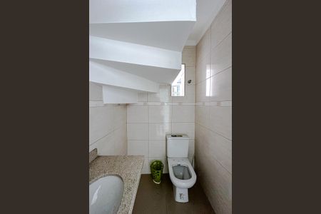 Lavabo de casa à venda com 3 quartos, 140m² em Água Rasa, São Paulo