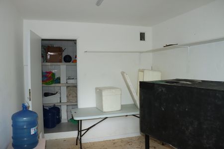 Casa de condomínio para alugar com 227m², 3 quartos e 2 vagasEdicula