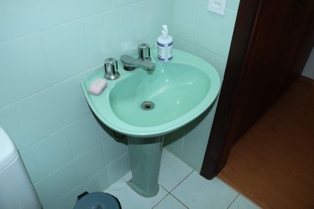 Casa de condomínio para alugar com 227m², 3 quartos e 2 vagasLavabo