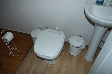 Casa de condomínio para alugar com 227m², 3 quartos e 2 vagasEdicula