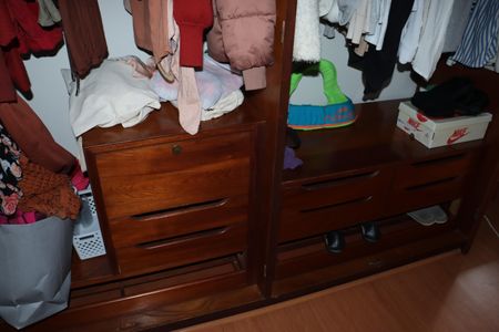 Casa de condomínio para alugar com 227m², 3 quartos e 2 vagasCloset do quarto 1