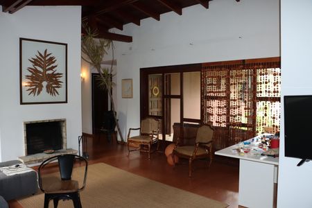 Casa de condomínio para alugar com 227m², 3 quartos e 2 vagasSala