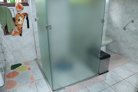 Casa de condomínio para alugar com 227m², 3 quartos e 2 vagasBanheiro do Quarto 2