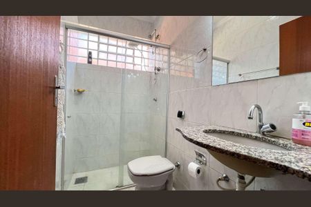Casa à venda com 244m², 4 quartos e 3 vagas