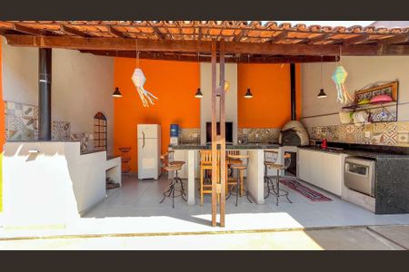 Casa à venda com 244m², 4 quartos e 3 vagas