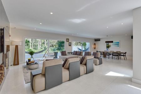 Casa à venda com 5 quartos, 469m² em Jardim Marajoara, São Paulo